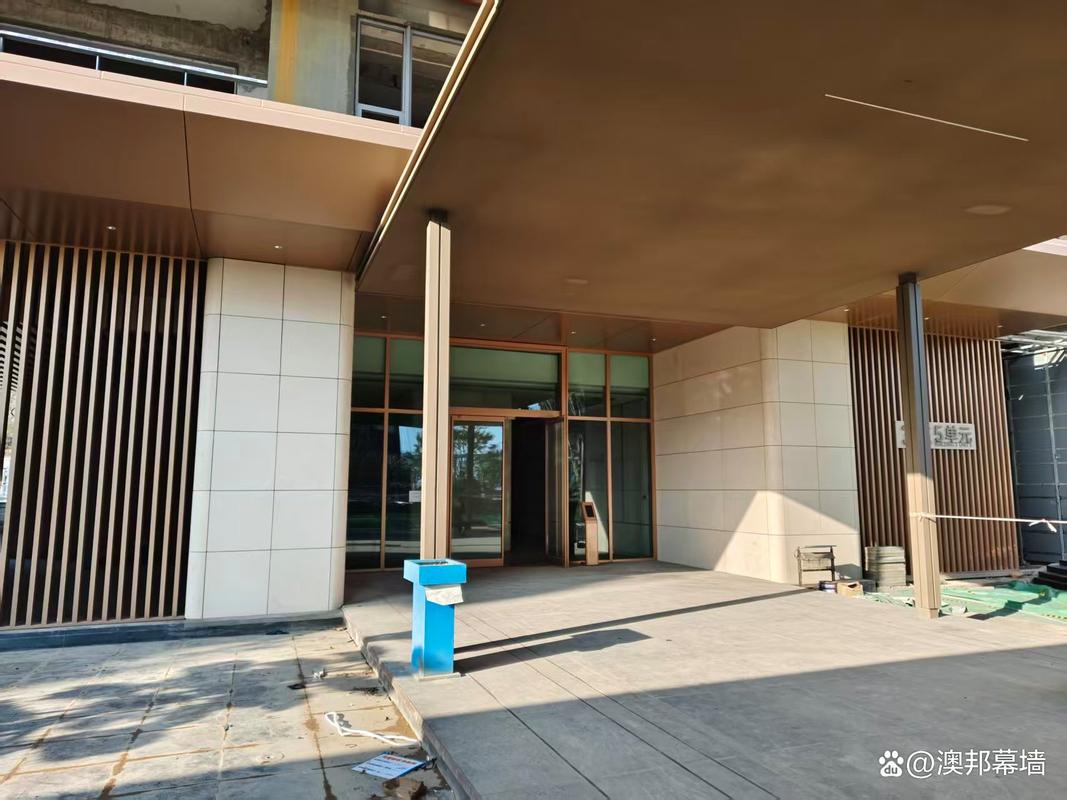 广州玻璃幕墙工程幕墙工程公司:幕墙设计与施工流程解析